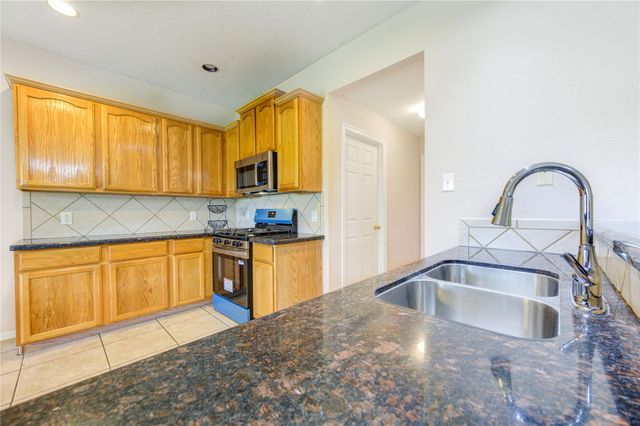818 Laurel Green Road, Missouri City, TX 77459