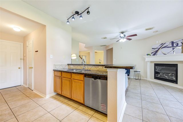 818 Laurel Green Road, Missouri City, TX 77459