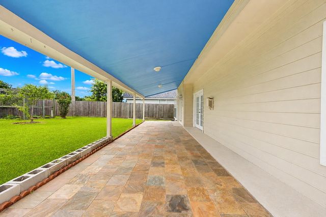 818 Laurel Green Road, Missouri City, TX 77459