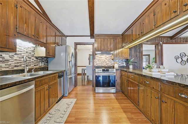 18 Cypress RD, Portsmouth, VA 23701