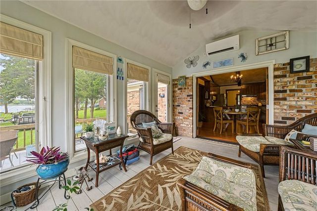 18 Cypress RD, Portsmouth, VA 23701