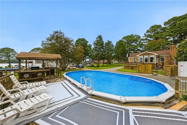 18 Cypress RD, Portsmouth, VA 23701