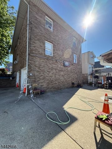235 4Th Ave, Paterson City, NJ 07514