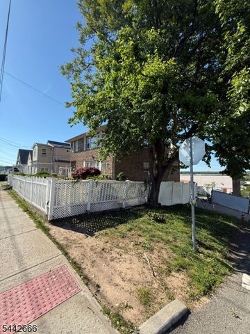 235 4Th Ave, Paterson City, NJ 07514