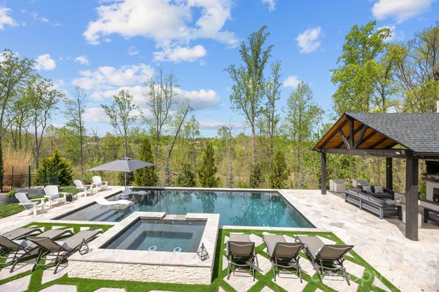 18509 Doves Crest Road, Cornelius, NC 28031