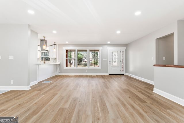 176 Hidden Valley Road, Fayetteville, GA 30214