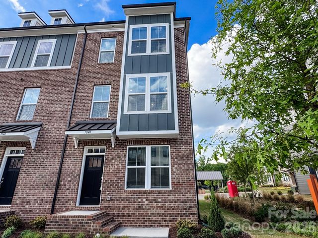 7040 Westrow Avenue, Charlotte, NC 28278