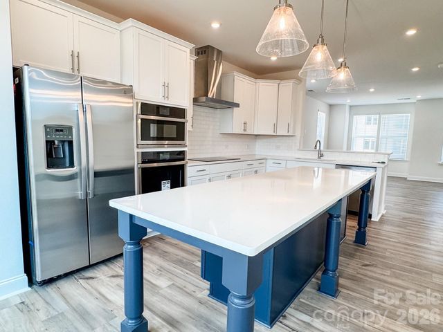7040 Westrow Avenue, Charlotte, NC 28278