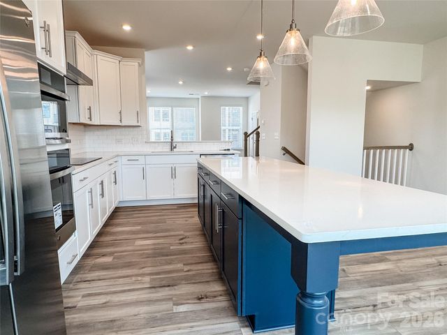 7040 Westrow Avenue, Charlotte, NC 28278