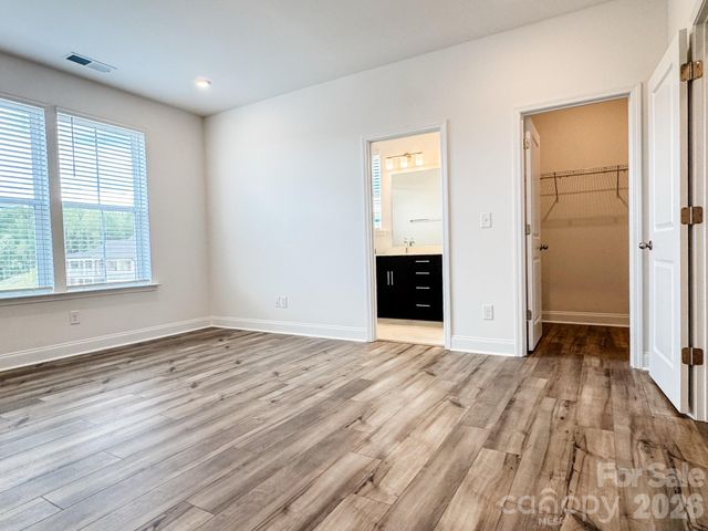 7040 Westrow Avenue, Charlotte, NC 28278