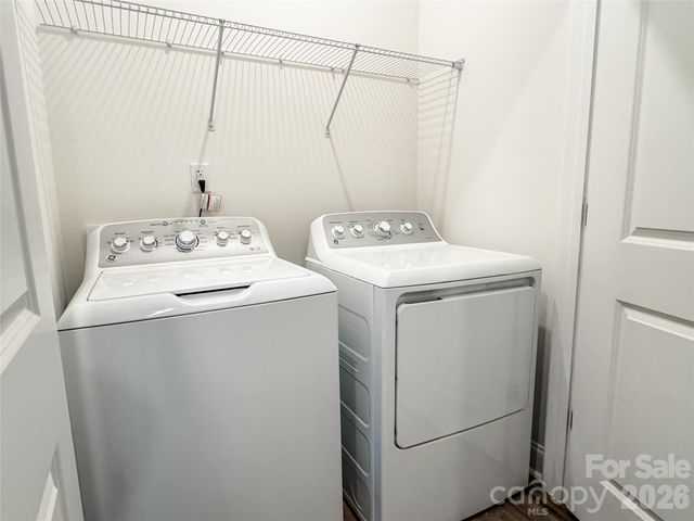 7040 Westrow Avenue, Charlotte, NC 28278