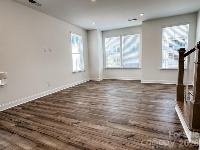 7040 Westrow Avenue, Charlotte, NC 28278