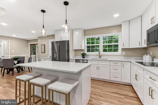 4151 ORCHARD DR, Fairfax, VA 22032