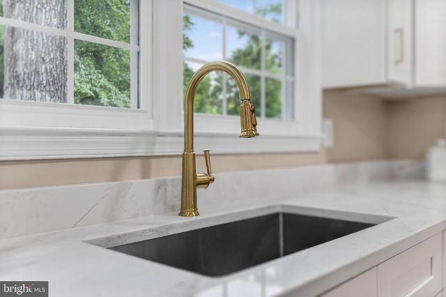 4151 ORCHARD DR, Fairfax, VA 22032
