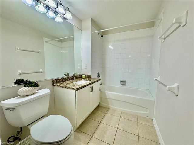 1345 Henley ST 707, Naples, FL 34105