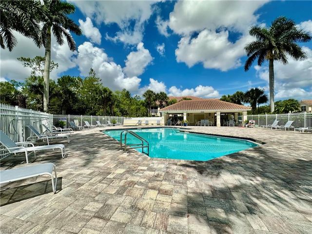1345 Henley ST 707, Naples, FL 34105
