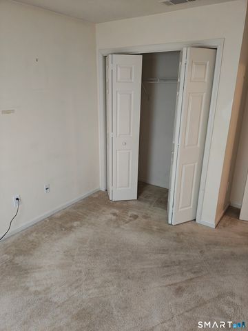 23 Dacosta Drive 23, Newington, CT 06111