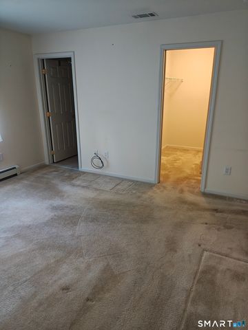 23 Dacosta Drive 23, Newington, CT 06111