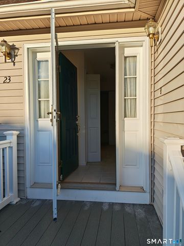 23 Dacosta Drive 23, Newington, CT 06111