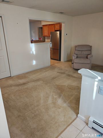 23 Dacosta Drive 23, Newington, CT 06111