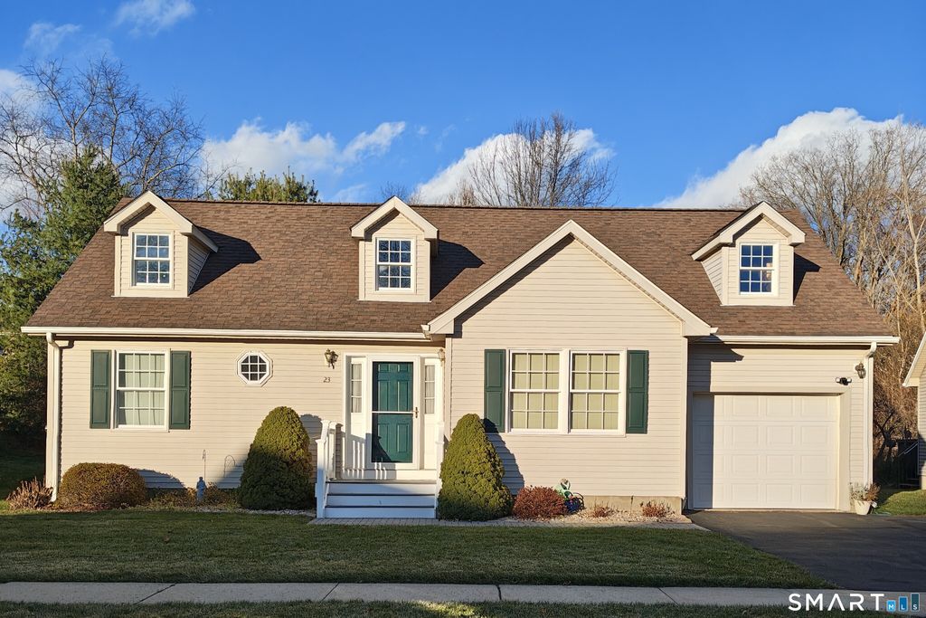 23 Dacosta Drive 23, Newington, CT 06111