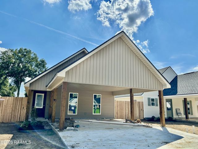209 Camerons Cove Drive, Carencro, LA 70520