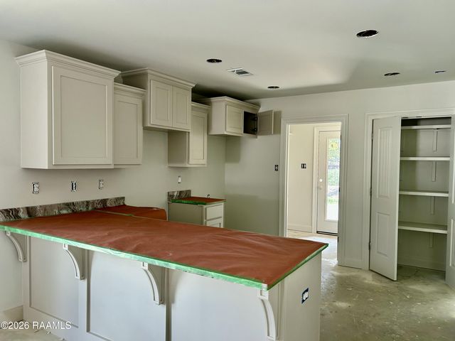 209 Camerons Cove Drive, Carencro, LA 70520