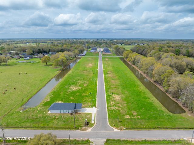 209 Camerons Cove Drive, Carencro, LA 70520