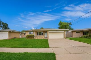 2987 Chesterfield Drive, Troy, MI 48083