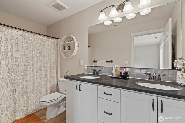 144 38 18 Loop Road, Centralia, WA 98531