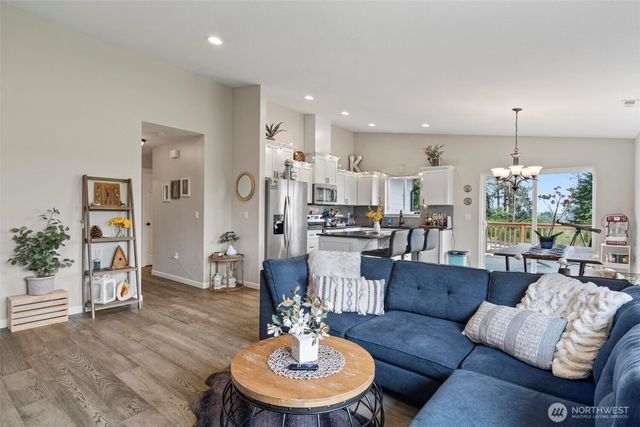 144 38 18 Loop Road, Centralia, WA 98531