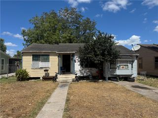 617 Scott Dr, Corpus Christi, TX 78408