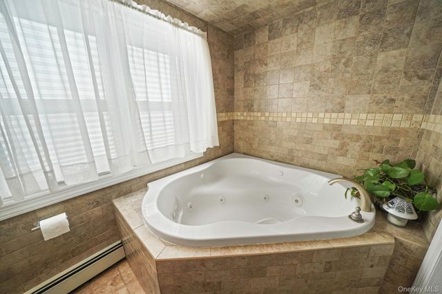 29 Wrana Street, Medford, NY 11763