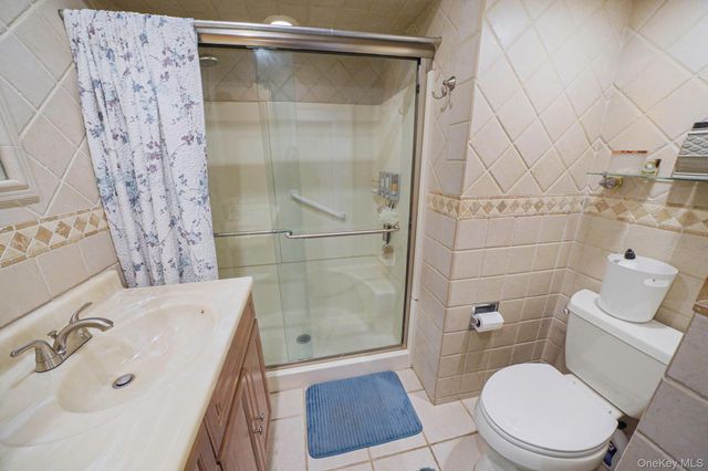 29 Wrana Street, Medford, NY 11763