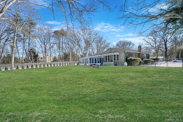 29 Wrana Street, Medford, NY 11763