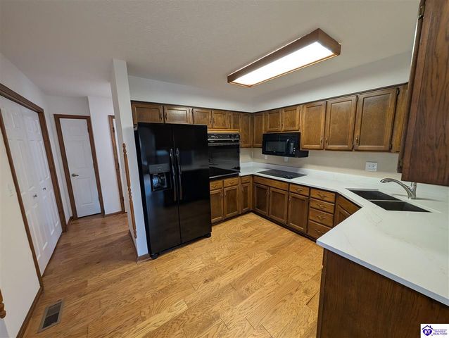 697 St Andrews Road, Brandenburg, KY 40108