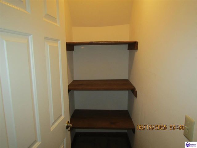 697 St Andrews Road, Brandenburg, KY 40108