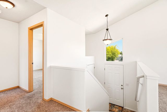 1821 N Corbin Ln, Greenacres, WA 99016