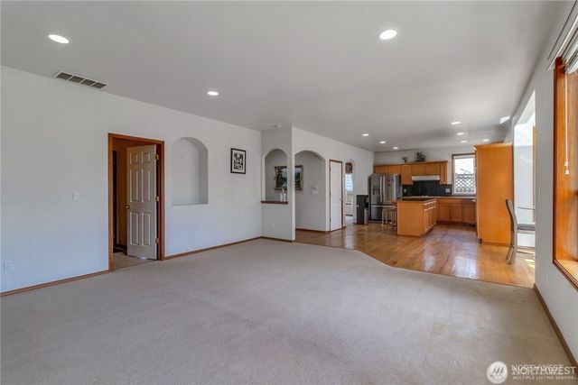 27018 117th Place SE, Kent, WA 98030