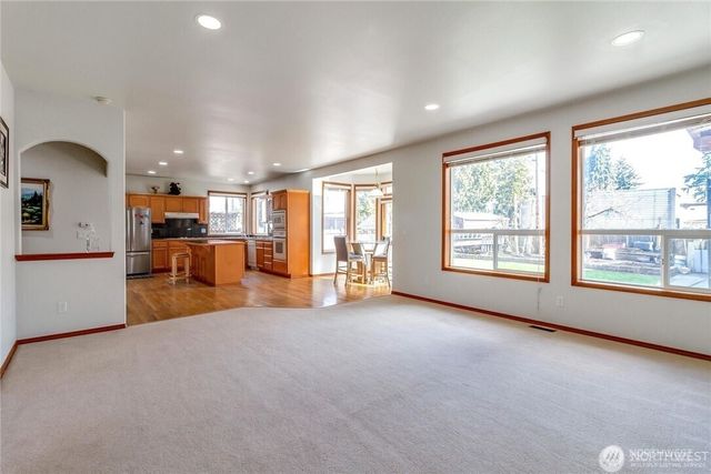 27018 117th Place SE, Kent, WA 98030