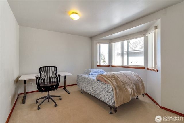 27018 117th Place SE, Kent, WA 98030