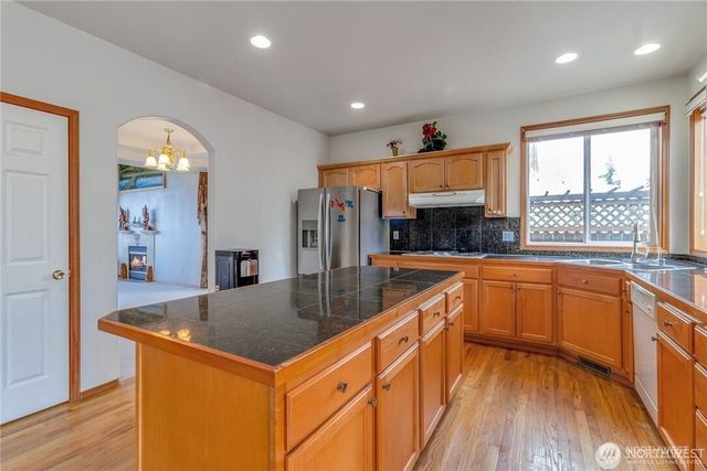 27018 117th Place SE, Kent, WA 98030