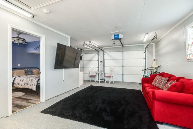 4123 Avenue Q, Galveston, TX 77550