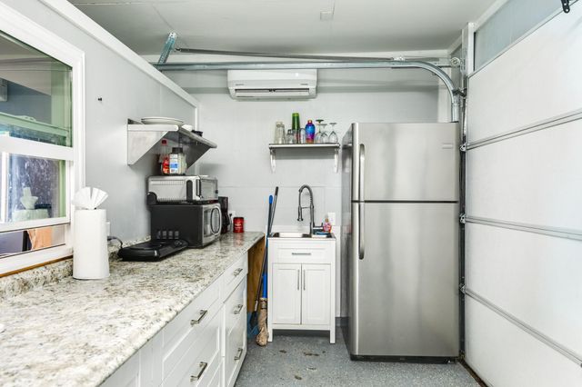 4123 Avenue Q, Galveston, TX 77550