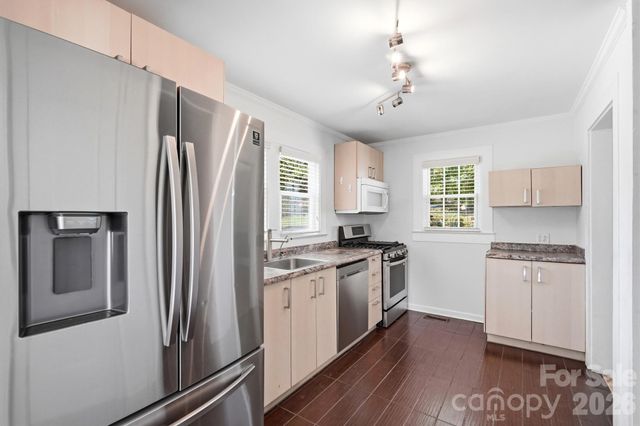 1901 Linwood Road, Gastonia, NC 28052