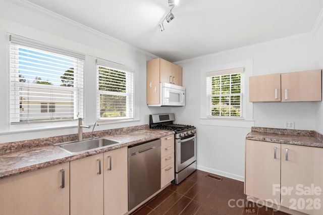 1901 Linwood Road, Gastonia, NC 28052
