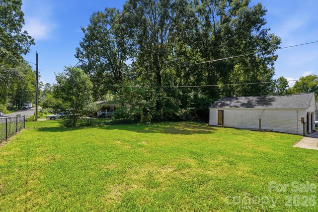 1901 Linwood Road, Gastonia, NC 28052