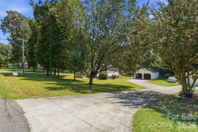 1901 Linwood Road, Gastonia, NC 28052