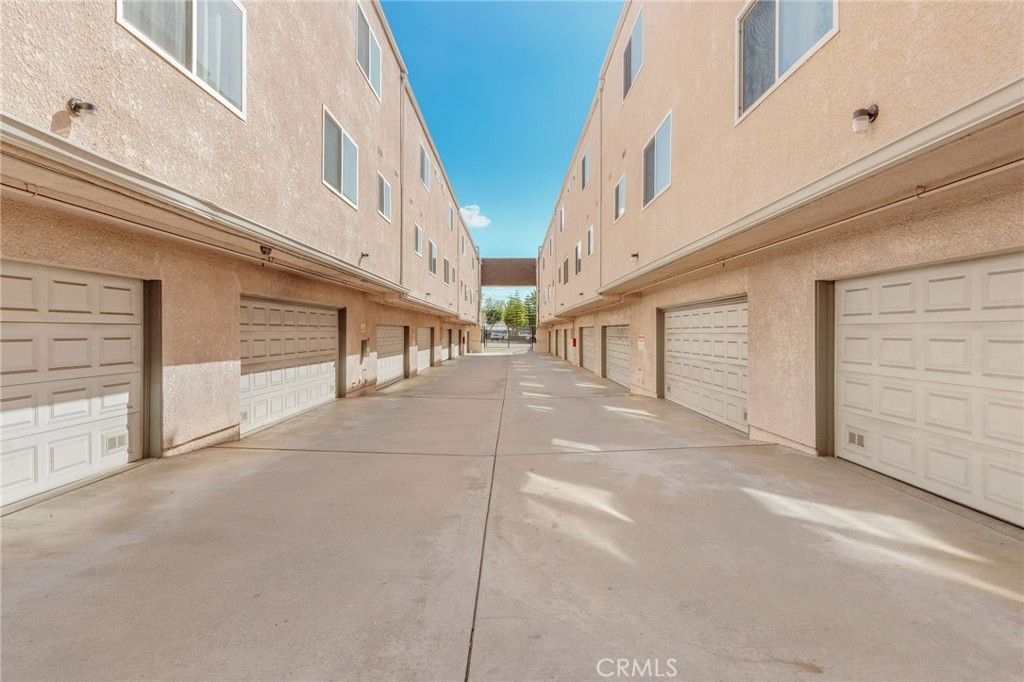 1234 E Broadway 5, Glendale, CA 91205 — photo 2