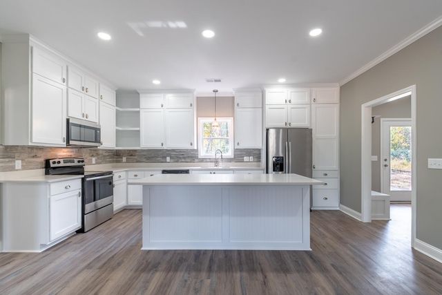 568 Beaver Hut Trail, Eastover, SC 29044